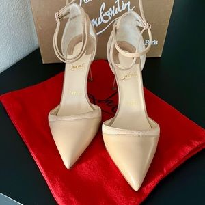 **New Sole** Christian Louboutin pump